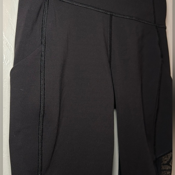 Lululemon Black Lace Inset Ruched Crop Leggings w/ Side Pockets- Size 4 - Picture 5 of 10